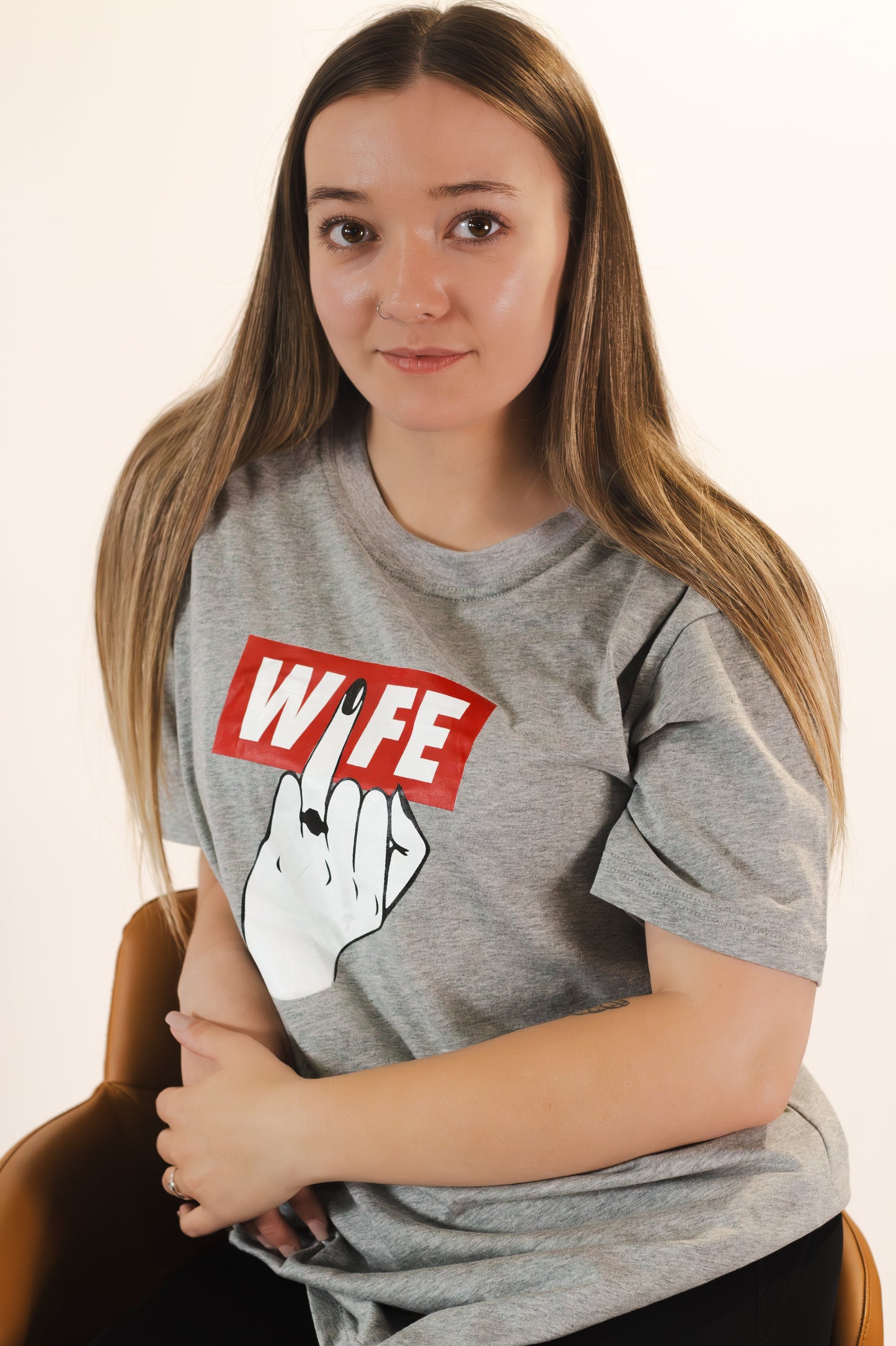 Wife Finger T-shirt (Light Grey)